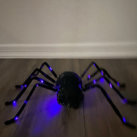 Halloween Black LED Spider 21in Large Haunted House Prop Creepy Lawn Decor New - Picture 2 of 7